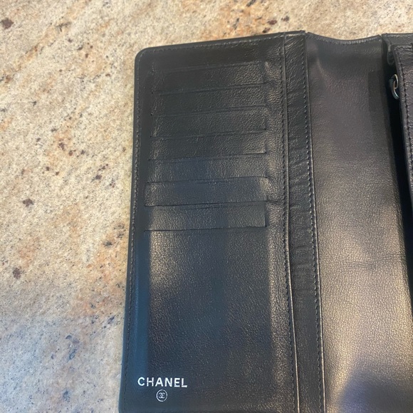 Chanel Quilted Bi-Color Ivory/Black Matelasse Long Wallet- Authentic - Picture 11 of 17